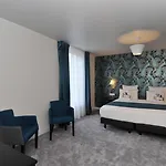 Mercure Paris Cloud Hippodrome Hotel