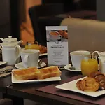 Mercure Paris Cloud Hippodrome Hotel
