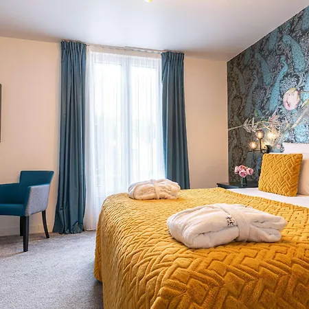 Mercure Paris Cloud Hippodrome 4* Saint-Cloud