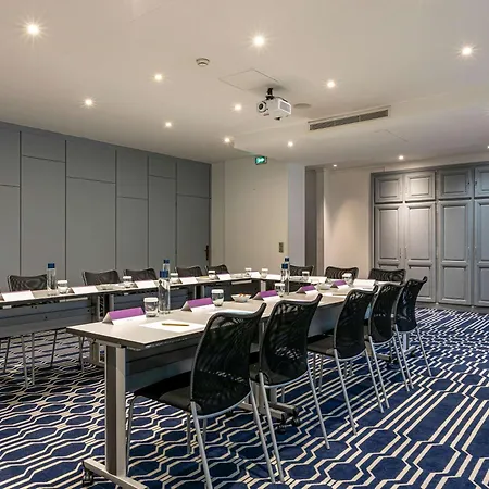 Mercure Paris Cloud Hippodrome Hotel 4*