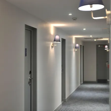 巴黎圣克卢竞技场美居酒店 酒店 克劳德