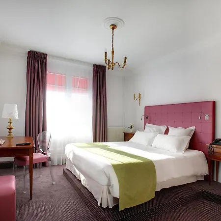 Mercure Paris Cloud Hippodrome 4* Saint-Cloud