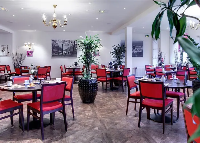 Mercure Paris Cloud Hippodrome 4* Saint-Cloud