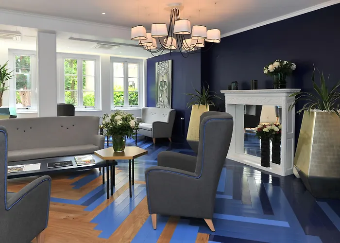 Mercure Paris Cloud Hippodrome 4*