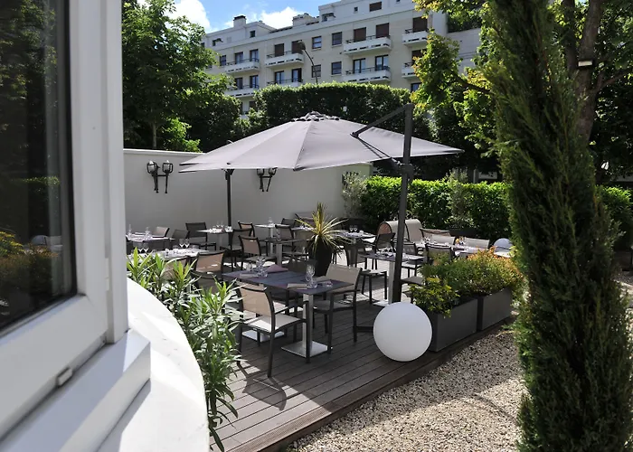 Hotell Mercure Paris Cloud Hippodrome