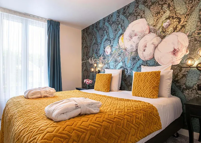 Mercure Paris Cloud Hippodrome 4* Saint-Cloud
