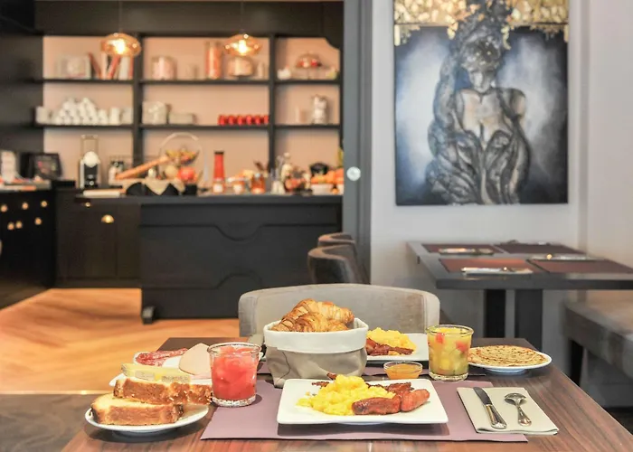 Mercure Paris Cloud Hippodrome 4*